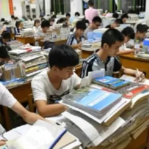 高考结束挑行李回家的女生实用指南🎒🏠